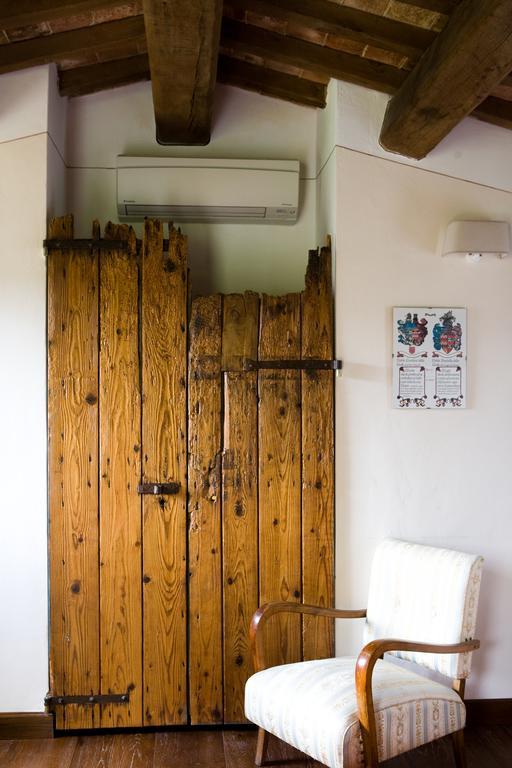 Borgo Di Carpiano Hotel Mengara Luaran gambar